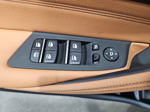 Certified 2023 BMW 530i w/ Executive Package image 30