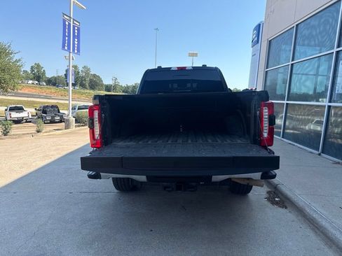 Used 2023 Ford F350 Lariat w/ Lariat Ultimate Package AWD/4WD image 7