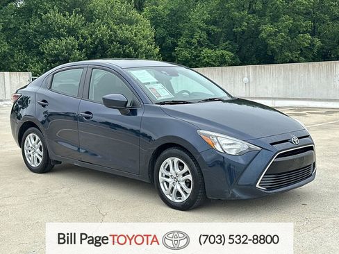 Used 2017 Toyota Yaris iA FWD image 1
