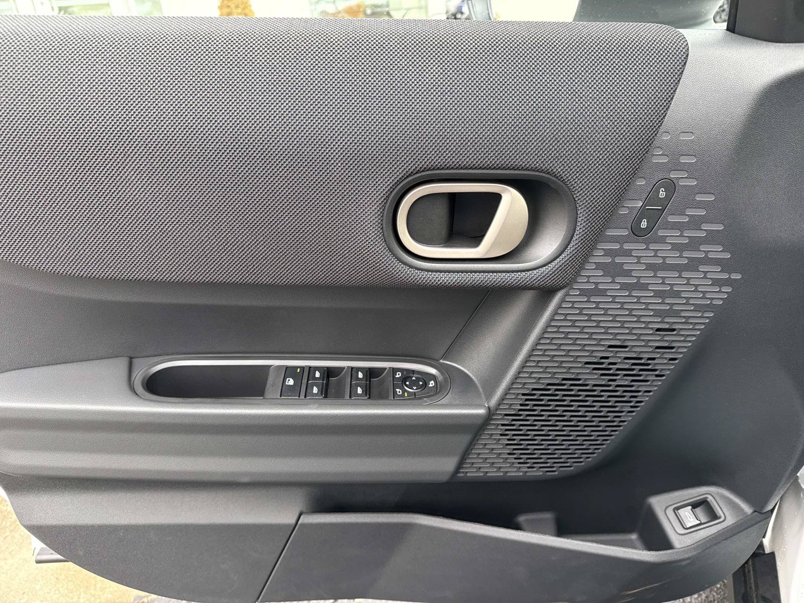 New 2026 MINI Cooper 4-Door Hardtop FWD image 17
