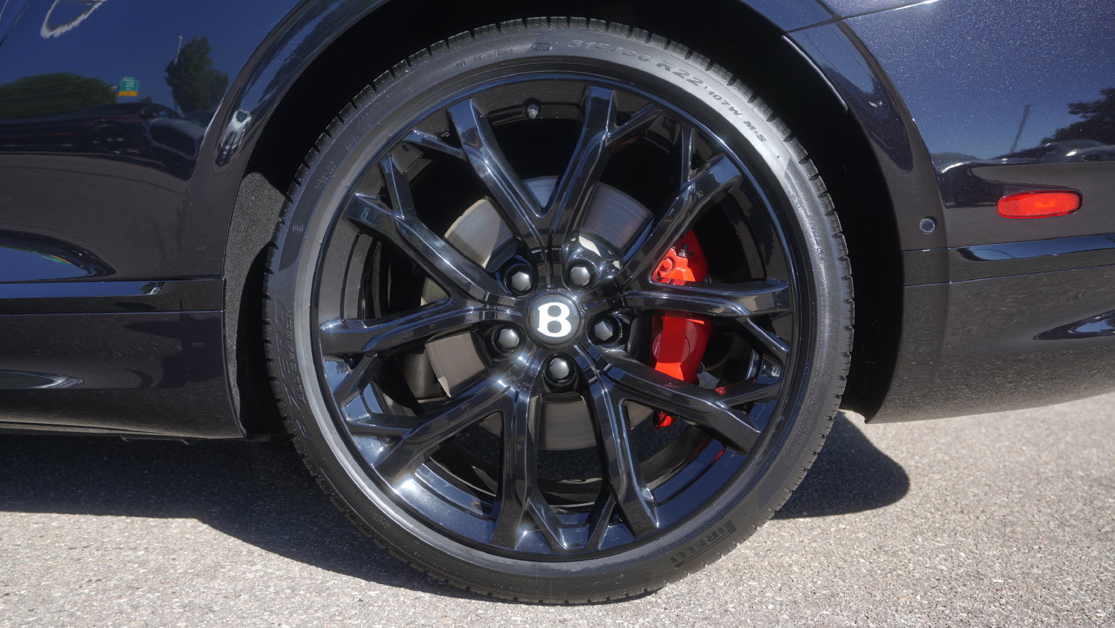 Certified 2023 Bentley Continental GT V8 AWD/4WD image 7