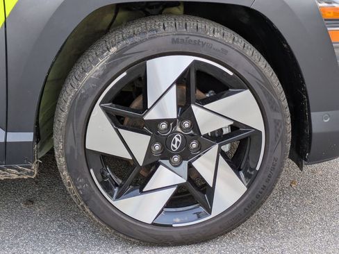 Used 2024 Hyundai Kona Limited image 12