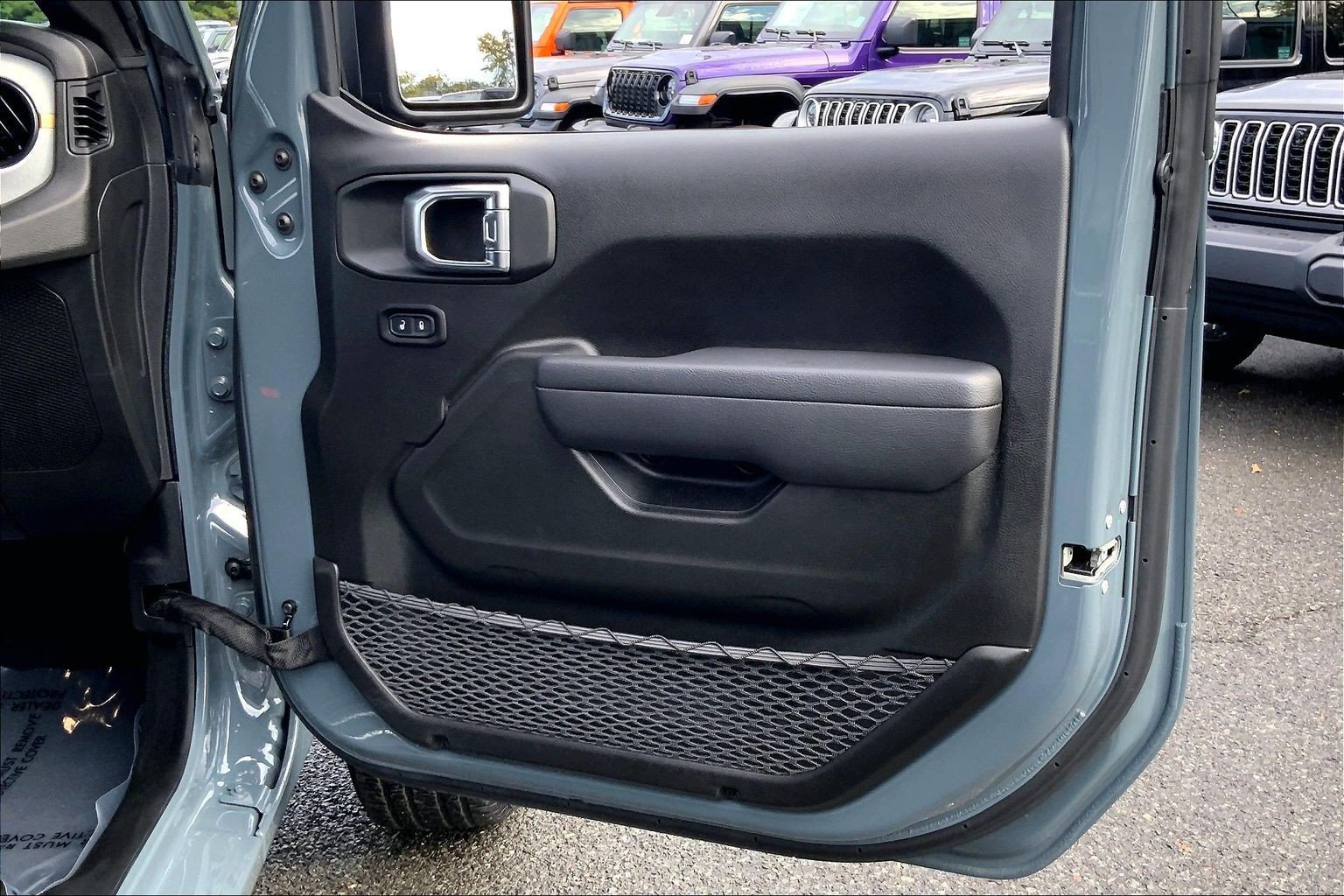 Certified 2025 Jeep Wrangler Unlimited Sport S 4xe w/ Convenience Group AWD/4WD image 21