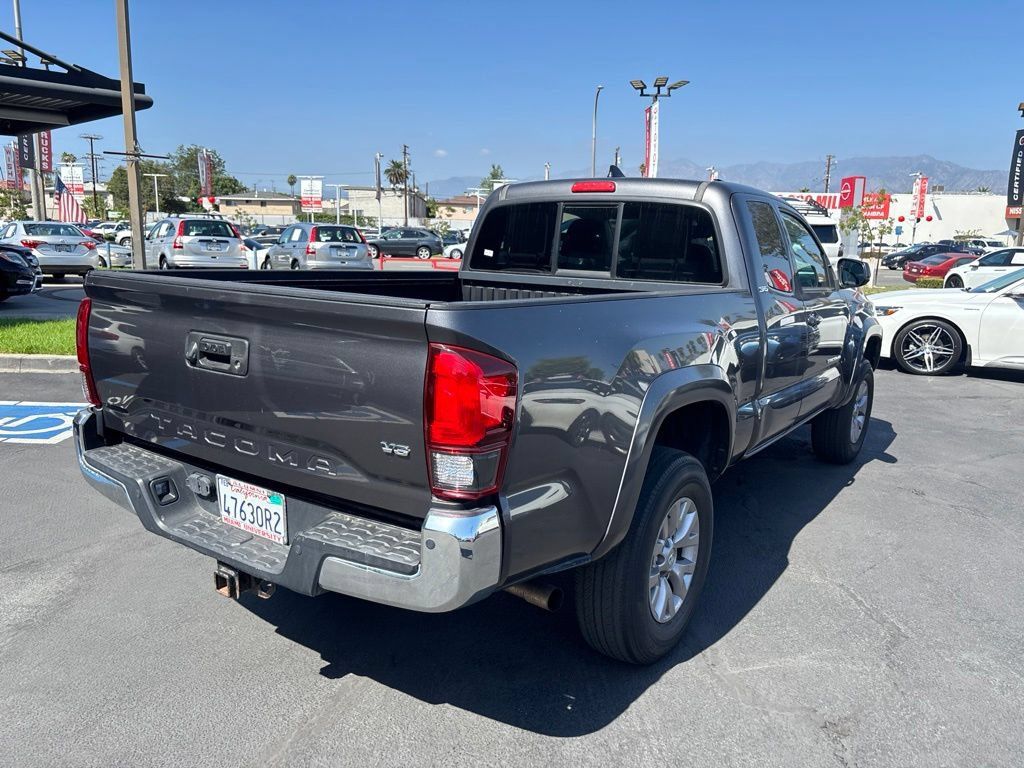Used 2019 Toyota Tacoma SR5 RWD image 4