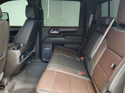 Used 2024 GMC Sierra 2500 Denali w/ Denali Reserve Package image 21