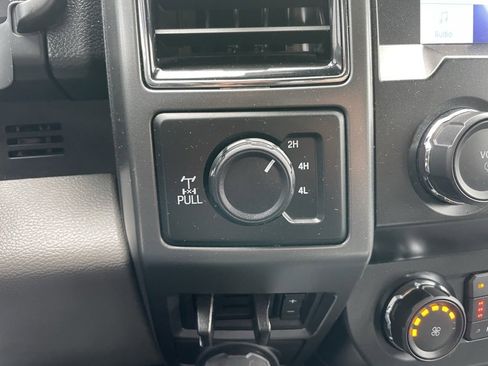 Used 2020 Ford F250 XLT w/ XLT Premium Package image 46