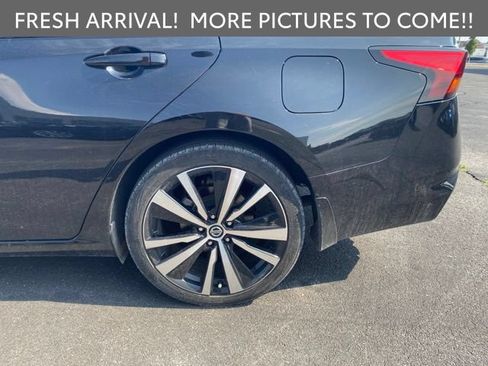 Used 2021 Nissan Altima 2.5 SR w/ SR Premium Package FWD image 10