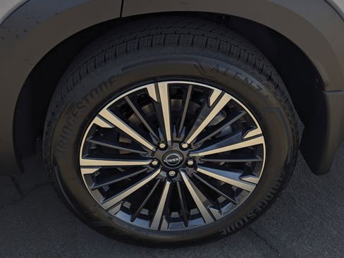 New 2026 Nissan Pathfinder Platinum image 7