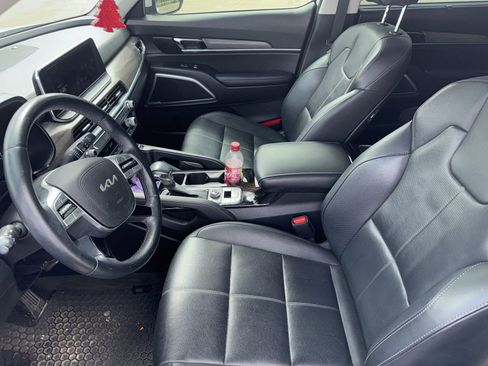 Used 2022 Kia Telluride EX w/ EX Premium Package image 2