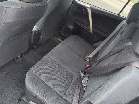 Used 2014 Toyota RAV4 LE AWD/4WD image 11