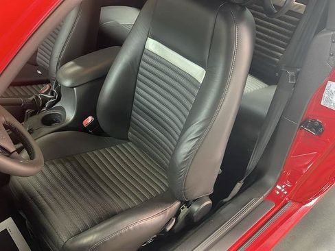 Used 2004 Ford Mustang Mach 1 RWD image 26