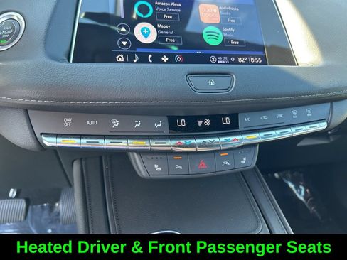 Used 2023 Cadillac XT4 Luxury w/ Cold Weather Package FWD image 40