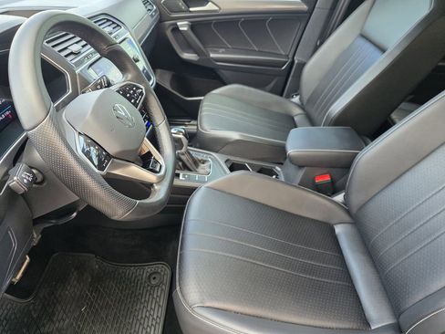 Used 2024 Volkswagen Tiguan SE R-Line FWD image 10