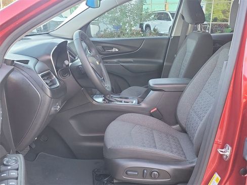 Certified 2024 Chevrolet Equinox LT image 11