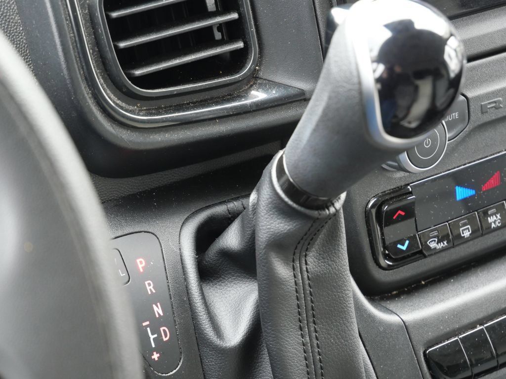 Used 2025 RAM ProMaster 2500 w/ Convenience Group FWD image 22