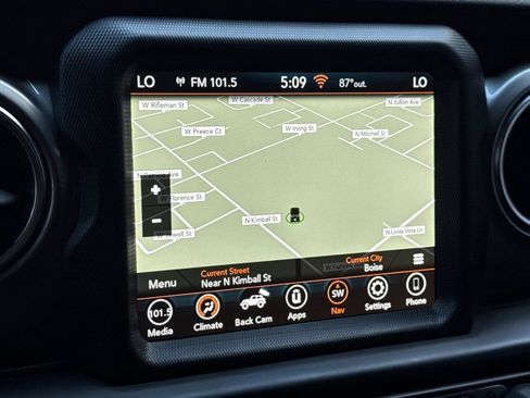 Used 2021 Jeep Wrangler Unlimited Sahara w/ Uconnect 4C Nav & Sound Group AWD/4WD image 20