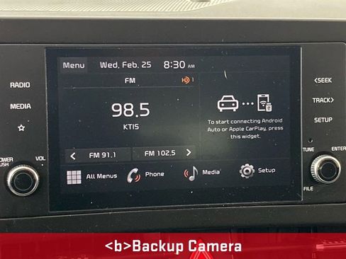 Used 2025 Kia Sportage LX image 3