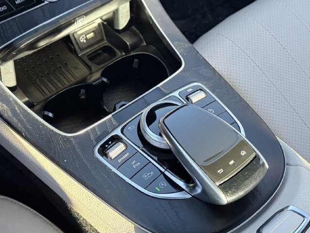 Used 2020 Mercedes-Benz E 350 4MATIC Sedan image 32