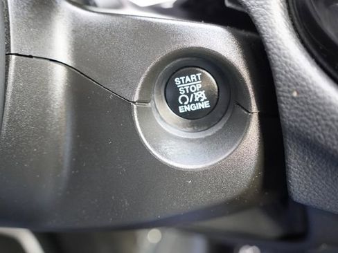 Certified 2019 Jeep Compass Limited image 30