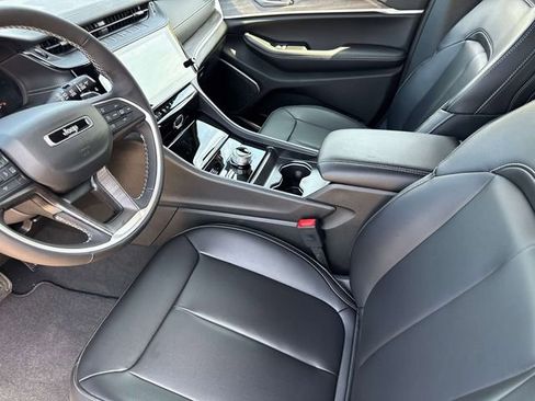 New 2026 Jeep Grand Cherokee Limited w/ Limited Altitude Package AWD/4WD image 22