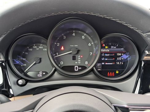 New 2025 Porsche Macan image 16