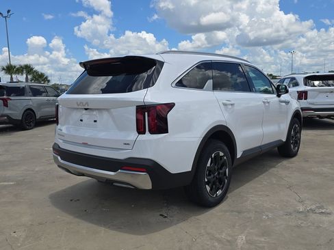 New 2026 Kia Sorento S AWD/4WD image 8