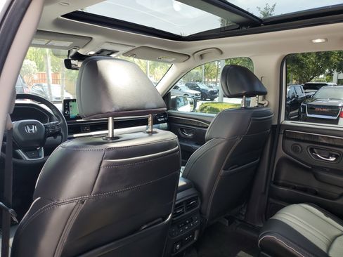 Used 2024 Honda Pilot Elite image 15
