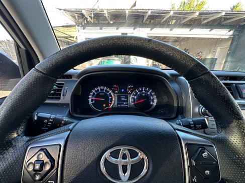 Used 2015 Toyota 4Runner SR5 RWD image 11