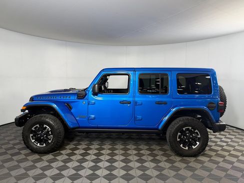 Used 2024 Jeep Wrangler Unlimited Rubicon 4xe AWD/4WD image 9