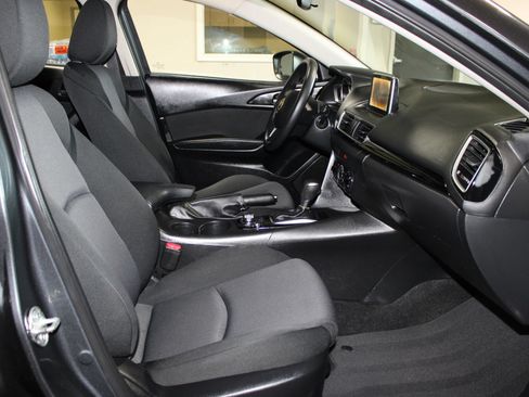 Used 2016 MAZDA MAZDA3 i Sport FWD image 26