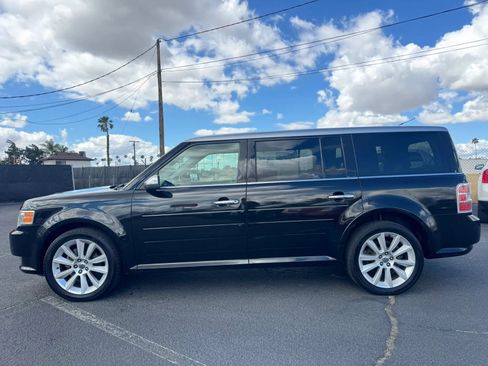 Used 2011 Ford Flex Limited FWD image 3