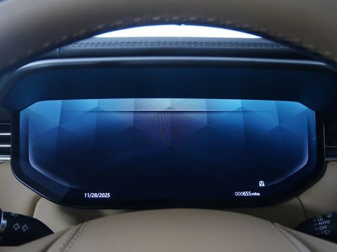 Used 2025 Land Rover Range Rover Sport Dynamic SE image 25