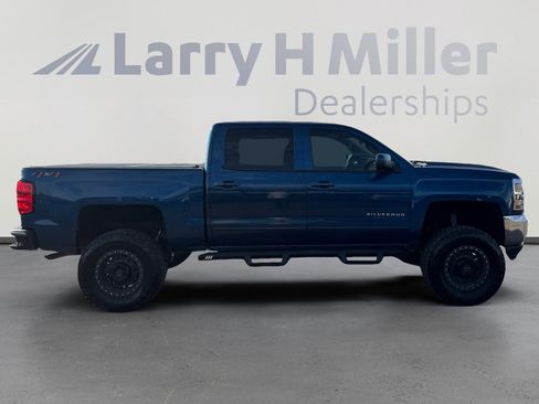 Used 2018 Chevrolet Silverado 1500 LT w/ All Star Edition image 6