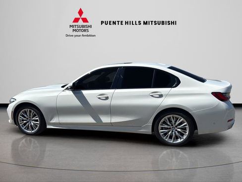 Used 2023 BMW 330i Sedan w/ Premium Package image 8