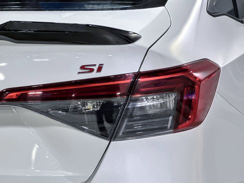 Used 2024 Honda Civic Si image 12