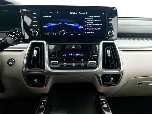 Used 2023 Kia Sorento S w/ Panoramic Sunroof Package FWD image 27