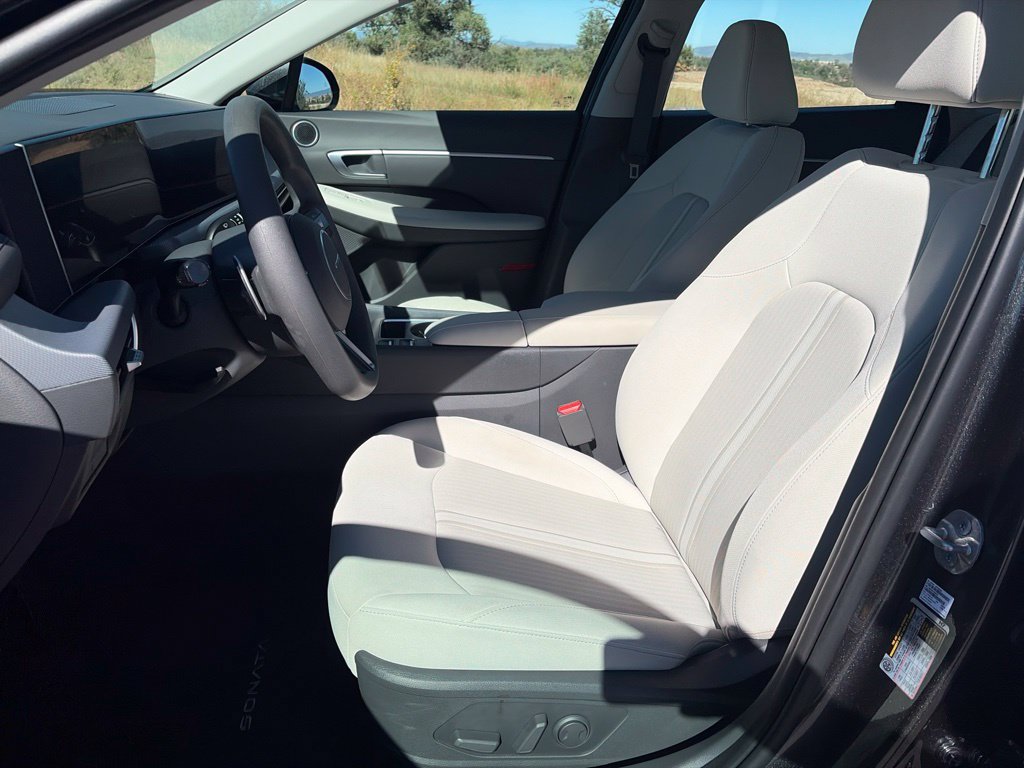 Certified 2025 Hyundai Sonata SEL FWD image 10