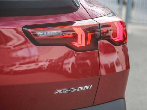 Used 2025 BMW X2 xDrive28i w/ Premium Package image 7