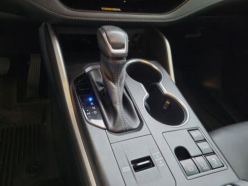 Certified 2023 Toyota Highlander XSE image 13