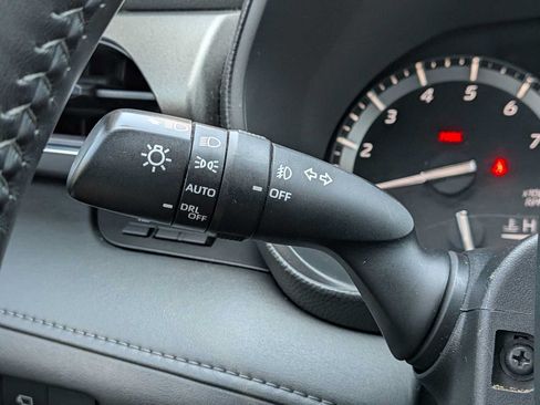 Used 2020 Toyota Highlander Limited AWD/4WD image 26
