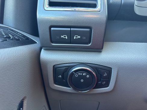 Used 2017 Ford F350 XLT image 8