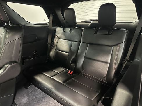 Used 2022 Ford Explorer ST-Line w/ Class IV Trailer Tow Package image 75