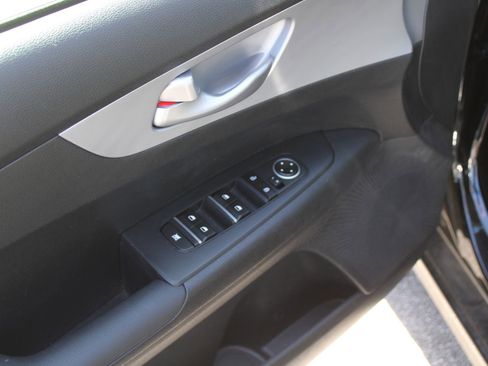 Certified 2024 Kia Forte LXS w/ LXS Technology Package image 16