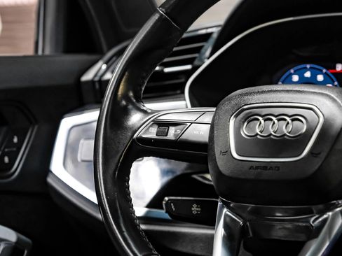 Used 2020 Audi Q3 2.0T Premium w/ Convenience Package AWD/4WD image 14