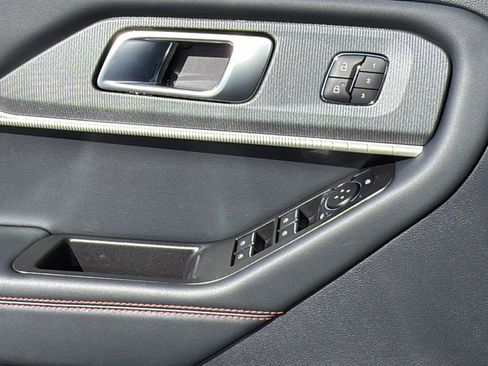 New 2026 Ford Explorer ST-Line w/ ST-Line Street Pack image 22