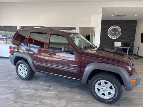 Used 2004 Jeep Liberty Sport w/ PWR Convenience Group AWD/4WD image 4