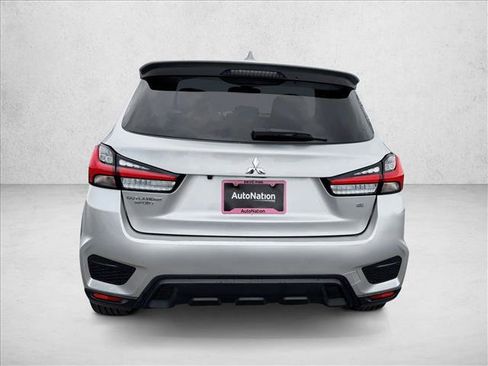 Used 2022 Mitsubishi Outlander Sport SE FWD image 6