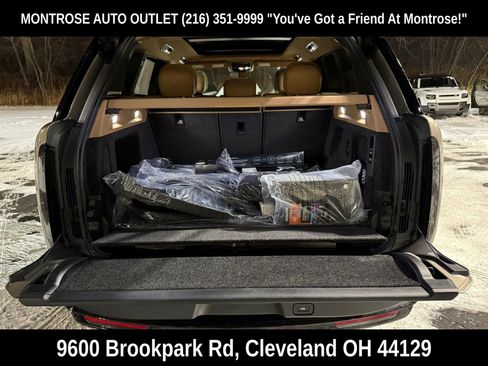 New 2026 Land Rover Range Rover SE image 39