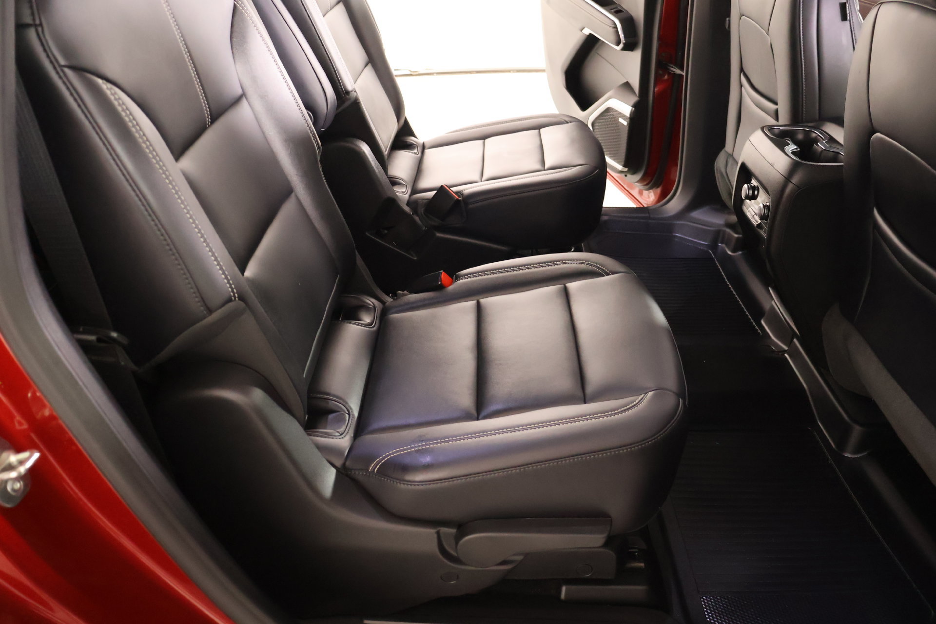 Used 2026 GMC Acadia Elevation w/ Black Edition FWD image 15