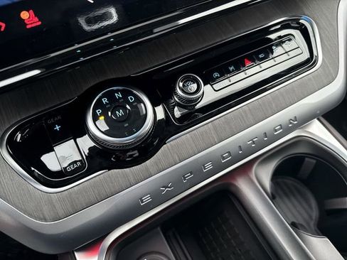 New 2025 Ford Expedition Max Platinum w/ Platinum Ultimate Package image 23